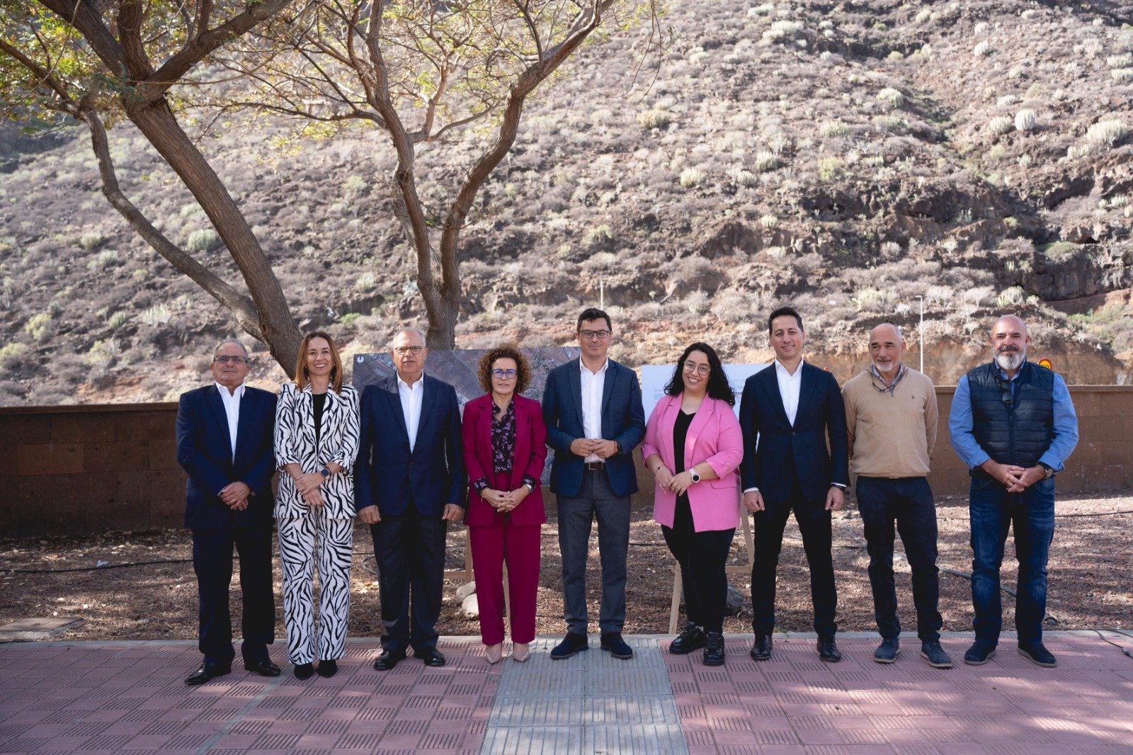 Colocan primera piedra bulevar acceso Hospital Insular Gomera