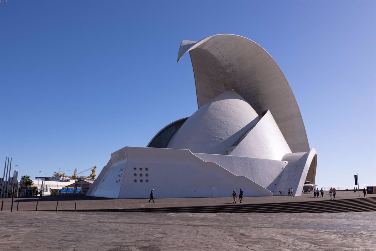 El PSOE pide a Calatrava que pague rehabilitación del Auditorio de Tenerife
