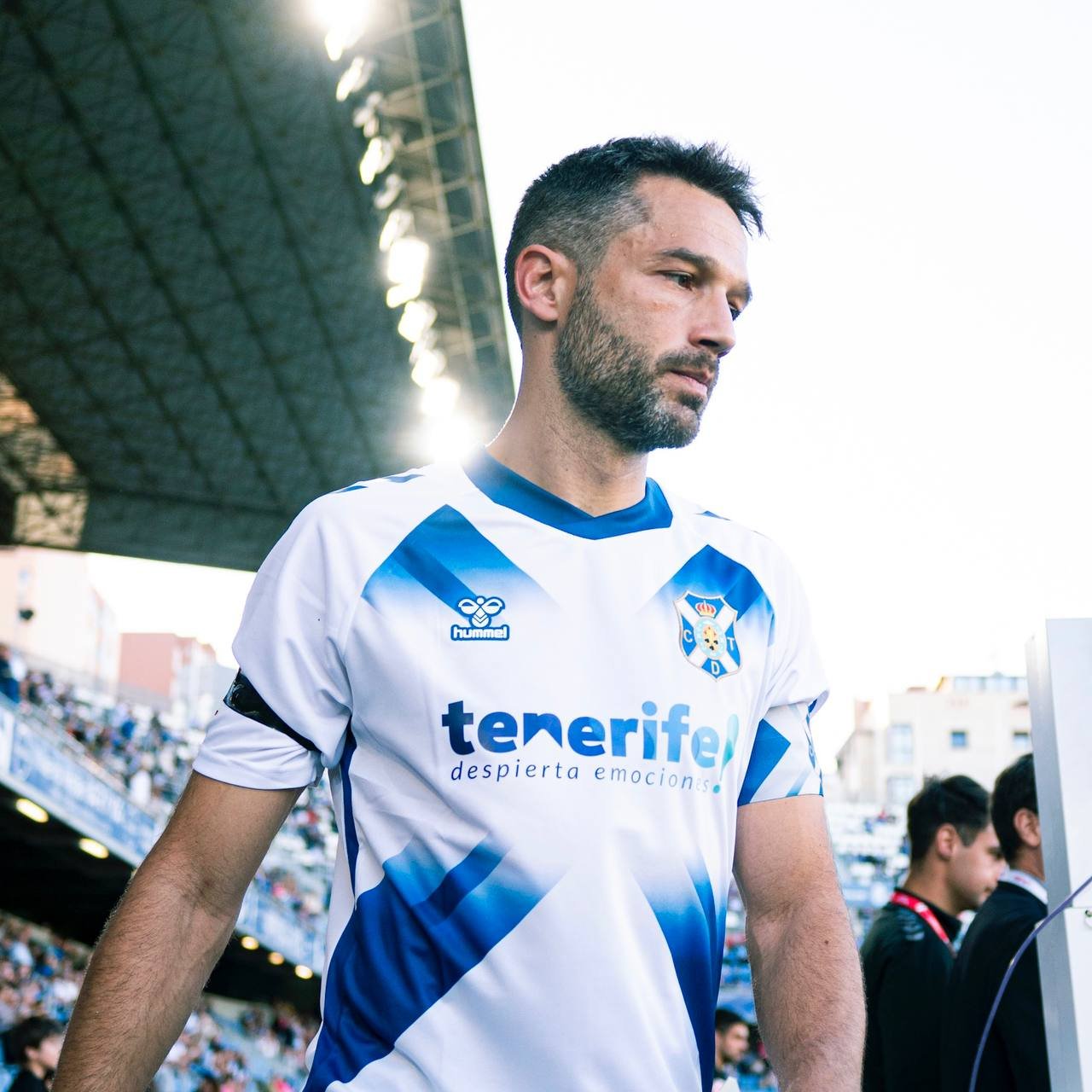 El club centenario CD Tenerife tiene el récord de mayor antigüedad en su historia.