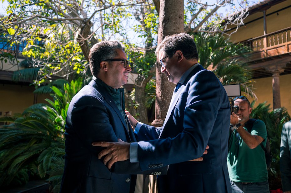 El proceso de transformación digital de las empresas de La Laguna, resaltado por el ministro Óscar López.