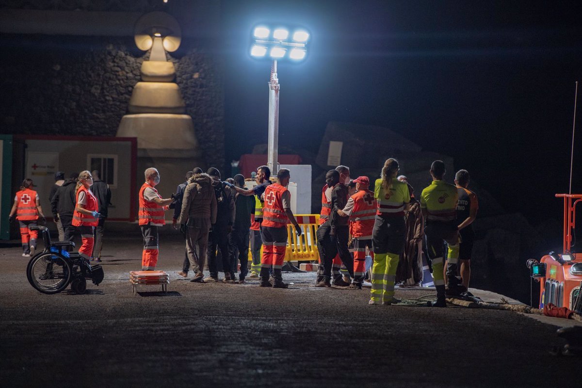 Rescatan a 356 migrantes en El Hierro y Lanzarote