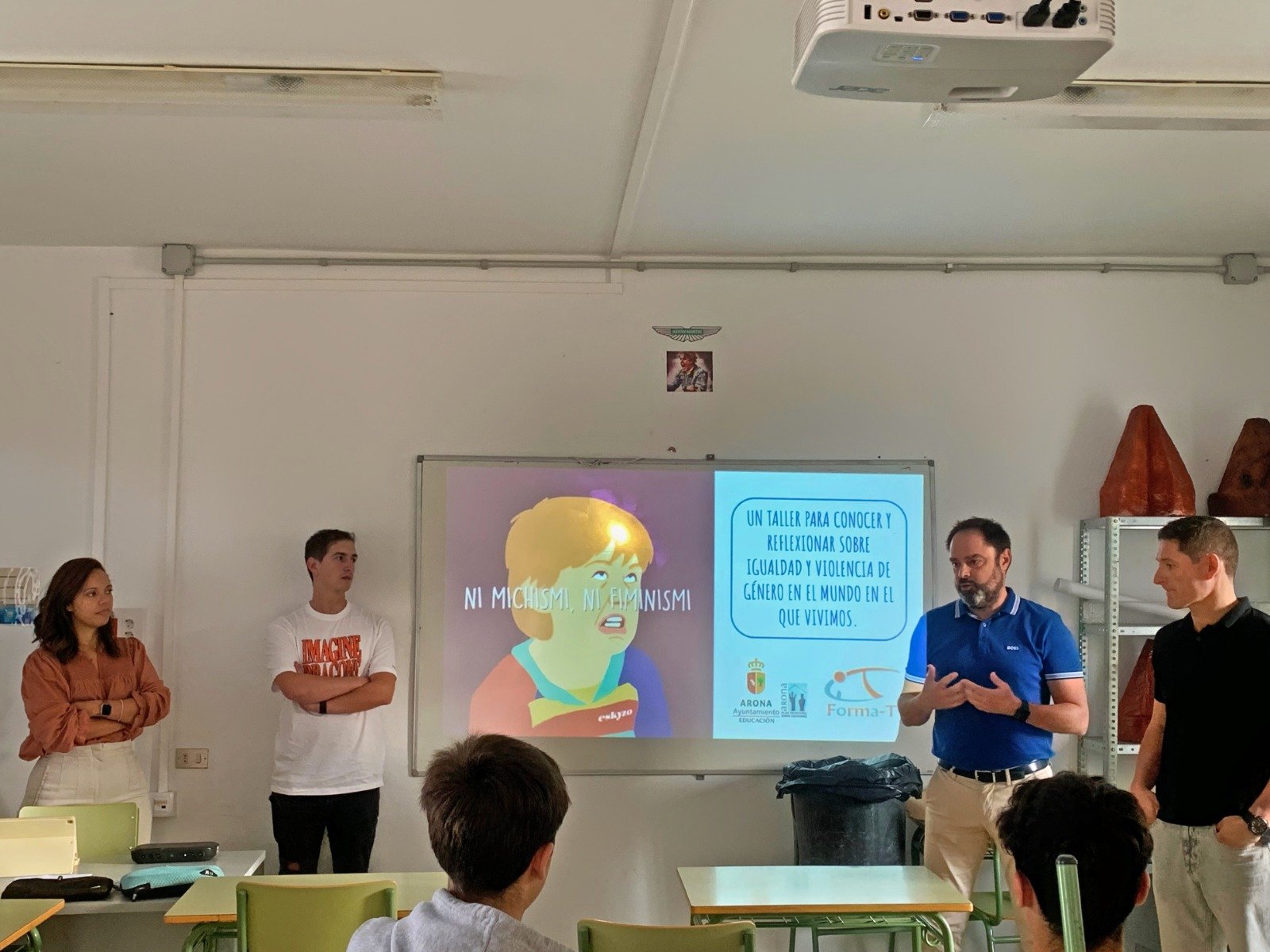 La Concejalía de Educación sensibiliza al alumnado de Secundaria en Arona por el Día Internacional para la Eliminación de la Violencia hacia las Mujeres