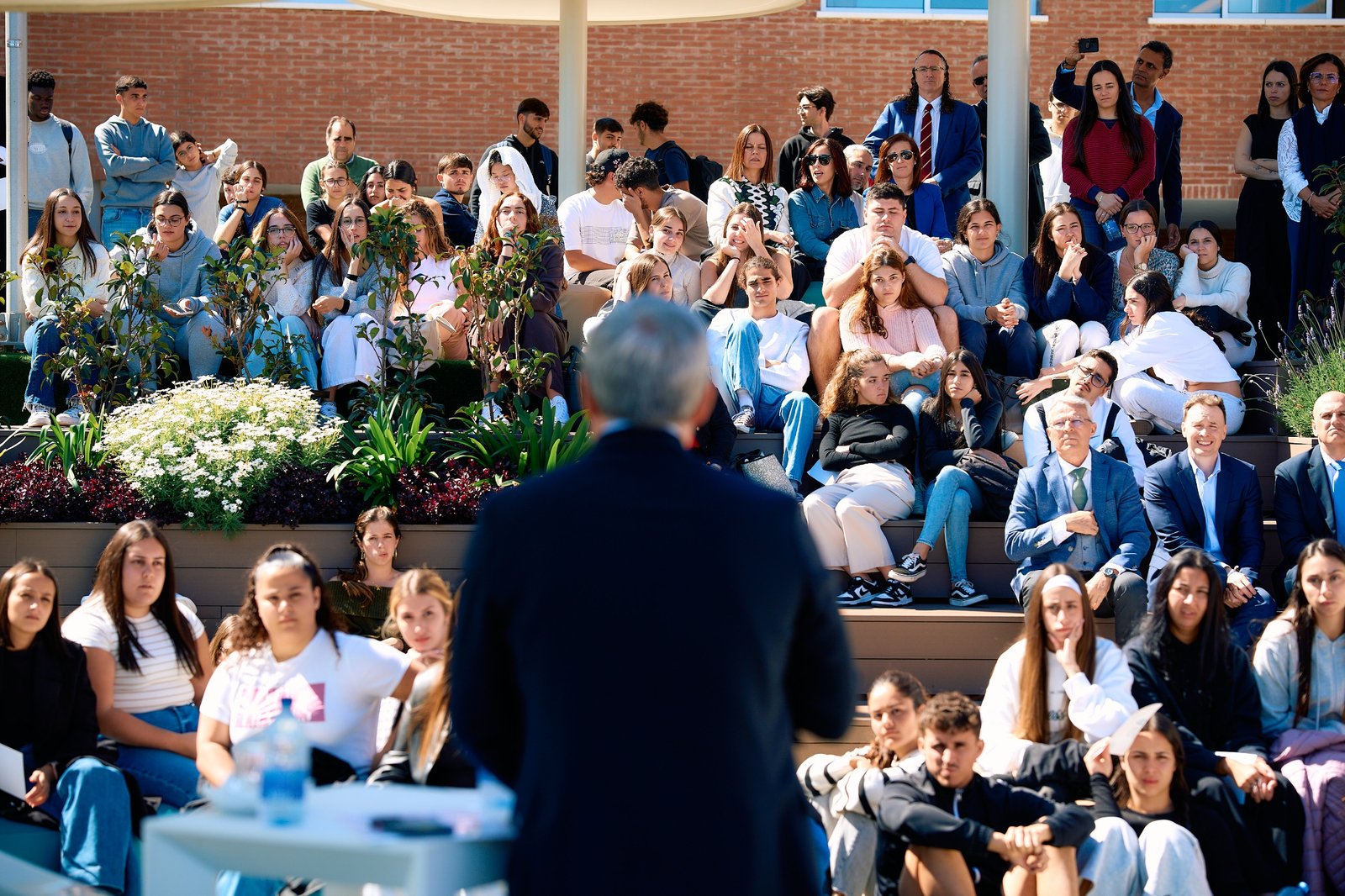 Debate de Fernando Clavijo con alumnos de la UNAM sobre educación, vivienda, transportes y empleo