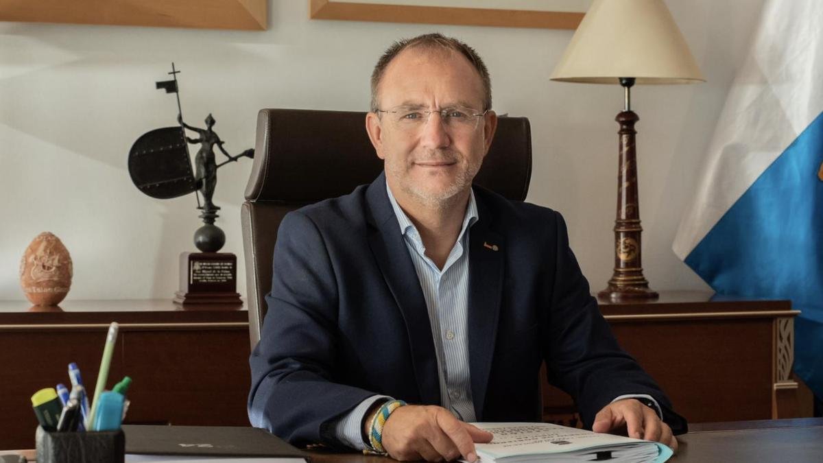 El Cabildo de La Palma refuerza ayudas a afectados por volcán