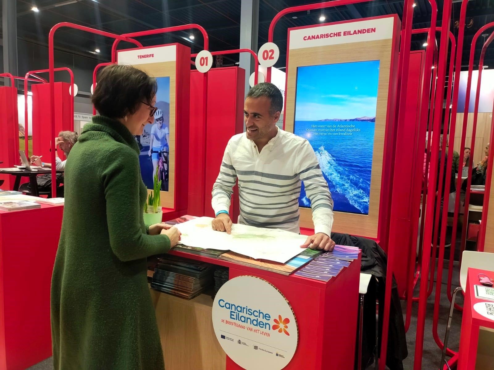 Gobierno de Canarias: Conectando con turistas de senderismo y ciclismo en Países Bajos