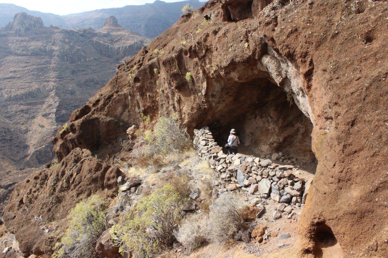 La Gomera amplía su patrimonio arqueológico con nuevos almacenes y digitalización