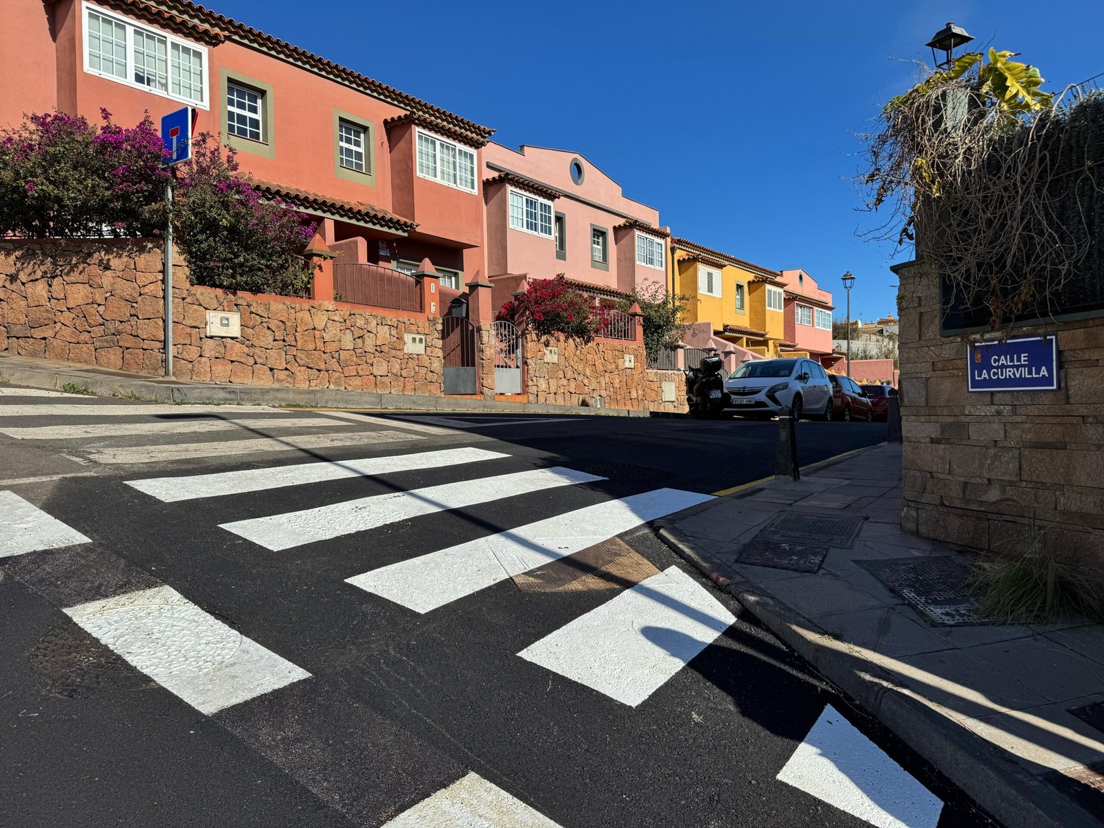 Mejora del sistema de saneamiento en la calle La Curvilla, Geneto.