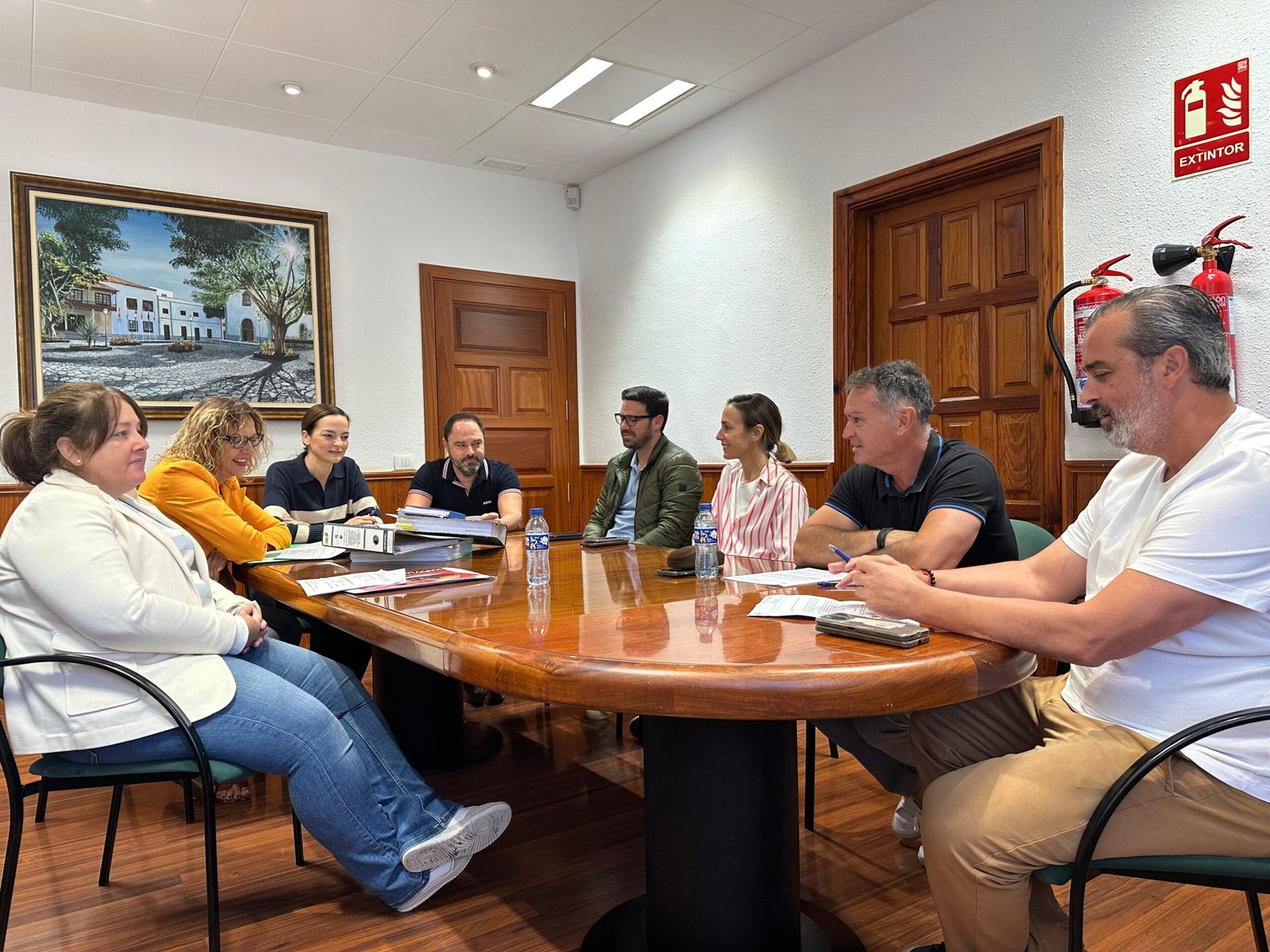 La Policía Local de Arona contará con 26 nuevos vehículos. El Ayuntamiento de Arona ha aprobado la renovación del Parque Móvil policial, que responde a las necesidades del cuerpo.