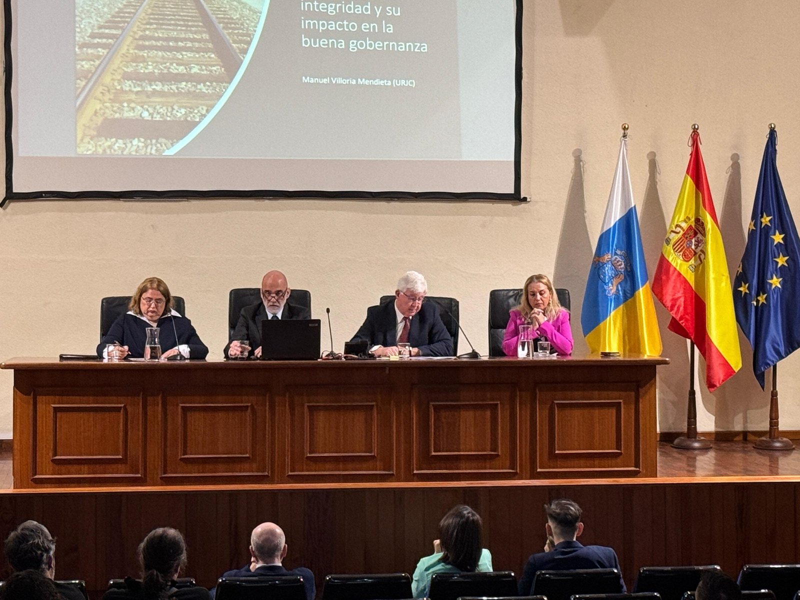 Actualización de conocimientos sobre integridad en la gestión pública en Canarias.