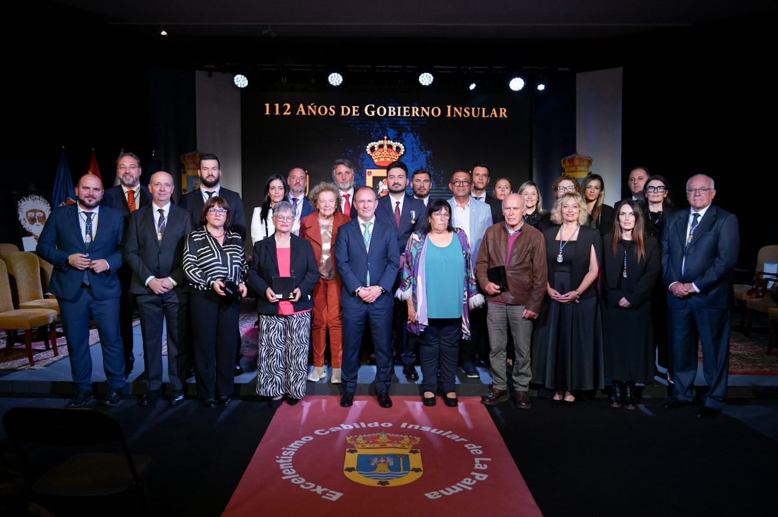El Cabildo de La Palma celebra su 112 aniversario con reconocimientos a entidades y profesionales esenciales para la Isla