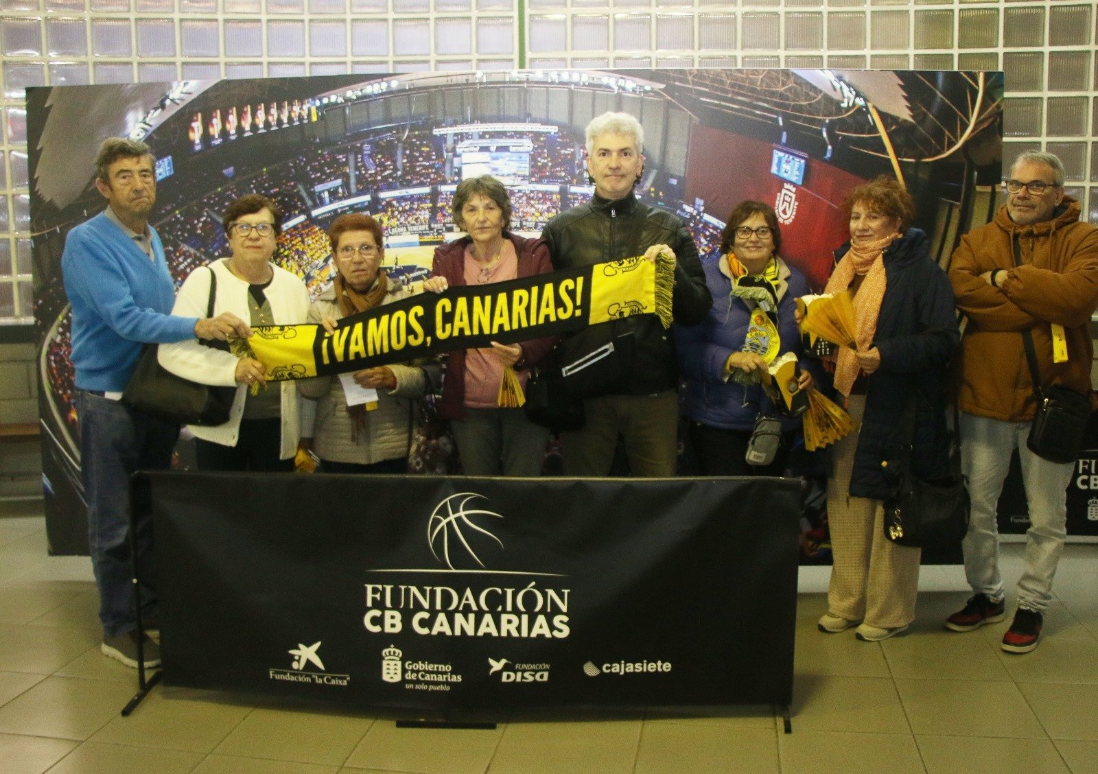 Los mayores apoyan al CB La Laguna Tenerife