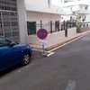Aviso de Tráfico en la Calle Larazulia en La Camella con motivo de pintura vial