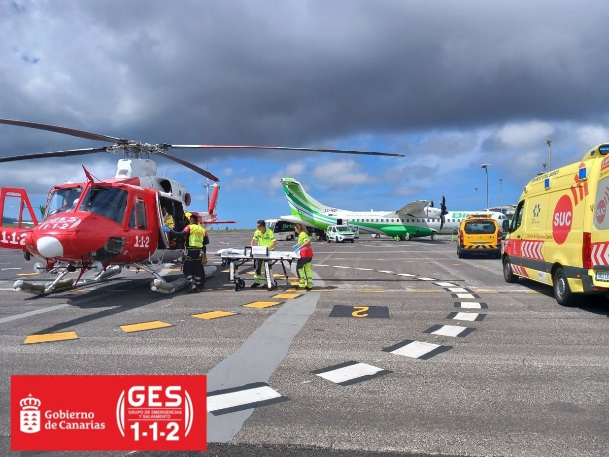 Rescatado en helicóptero tras problema de salud en Araya, Candelaria