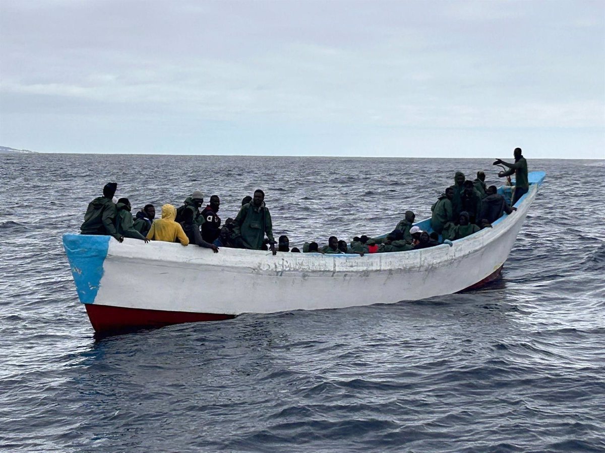 Salvamento Marítimo rescata a 51 personas migrantes en Fuerteventura
