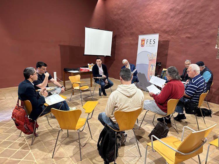 Reunión con Asociaciones Vecinales, Juveniles y de Mayores.