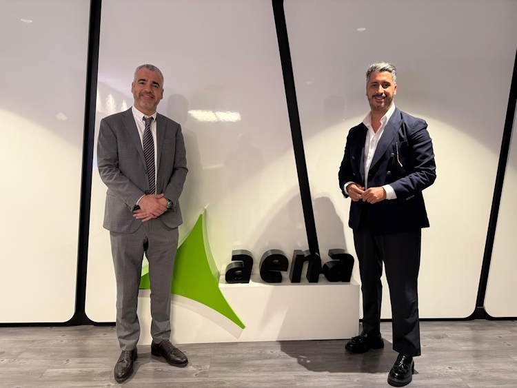 La Laguna y Aena acuerdan reuniones periódicas con la coordinadora vecinal para tratar temas del Aeropuerto de Tenerife Norte