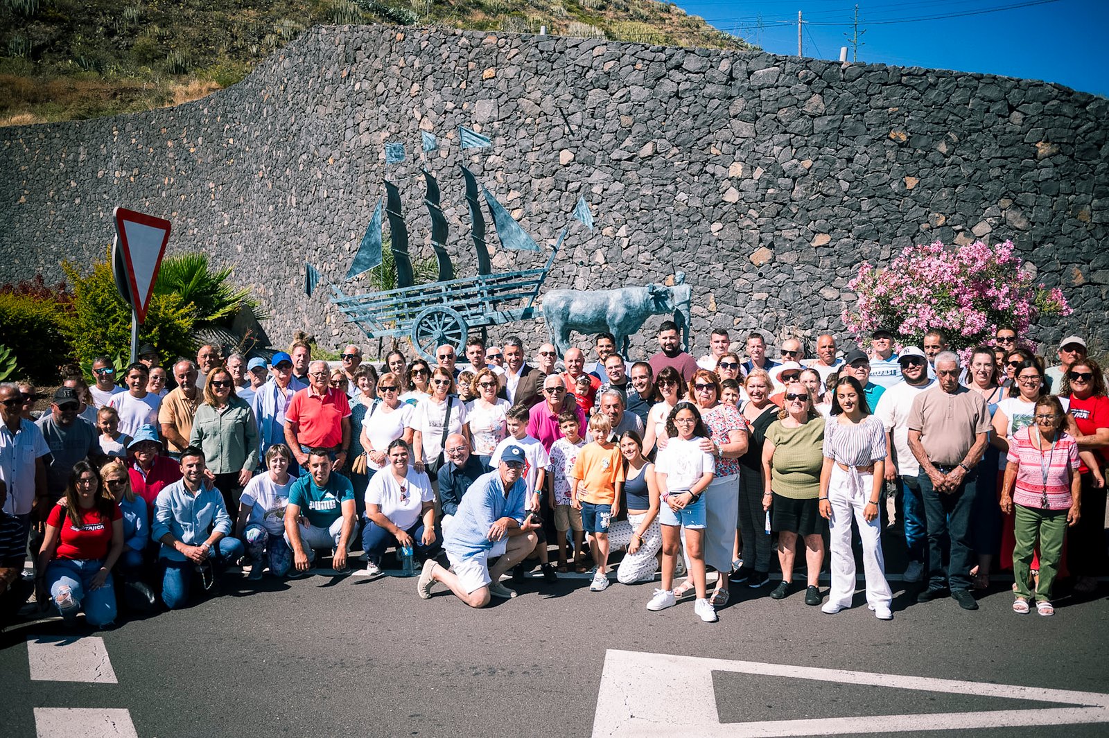 Nuevo monumento en homenaje a las carreras de barcos en Valle Tabares y Valle Jiménez