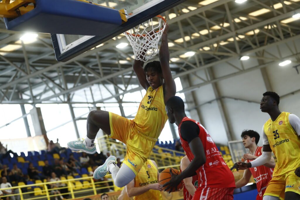 Inicio de Liga U de Gran Canaria Basketball Club el 10 de octubre