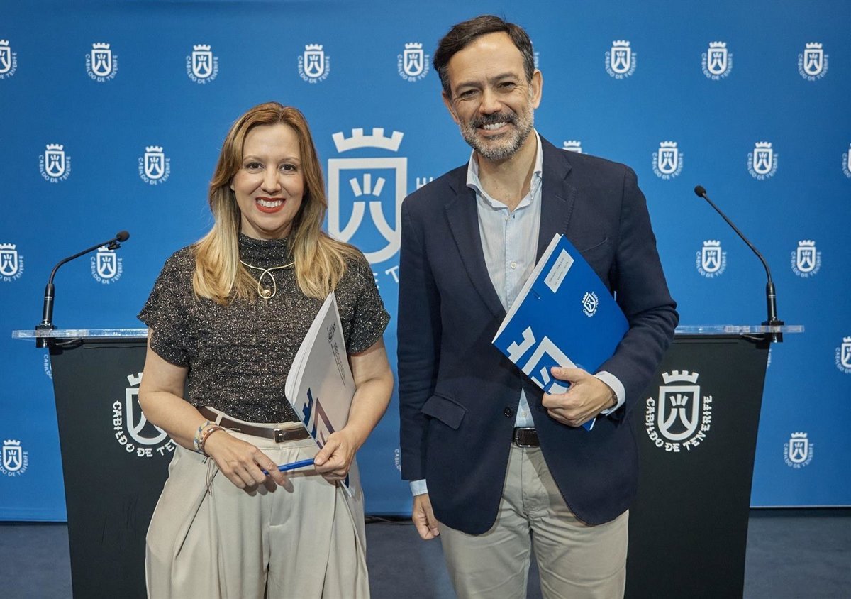 Críticas a acuerdo de financiación con Cataluña y culpa a Torres por «robo» a Canarias