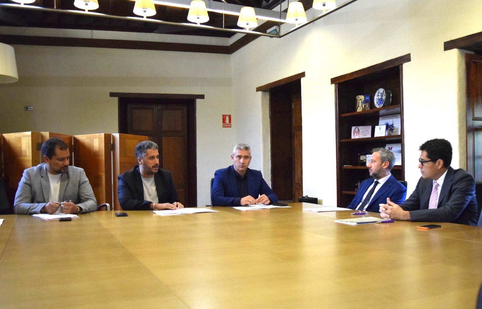 La Laguna y Aena colaboran para atender peticiones de vecinos del Aeropuerto de Tenerife Norte