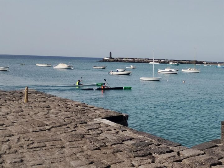 La zona del muelle de La Pescadería en Arrecife reabierta al baño tras análisis de Sanidad.