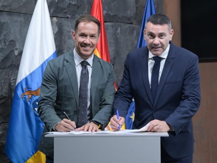 Lanzarote firma protocolo con Gobierno Canarias para Zonas de Aceleración Renovables.