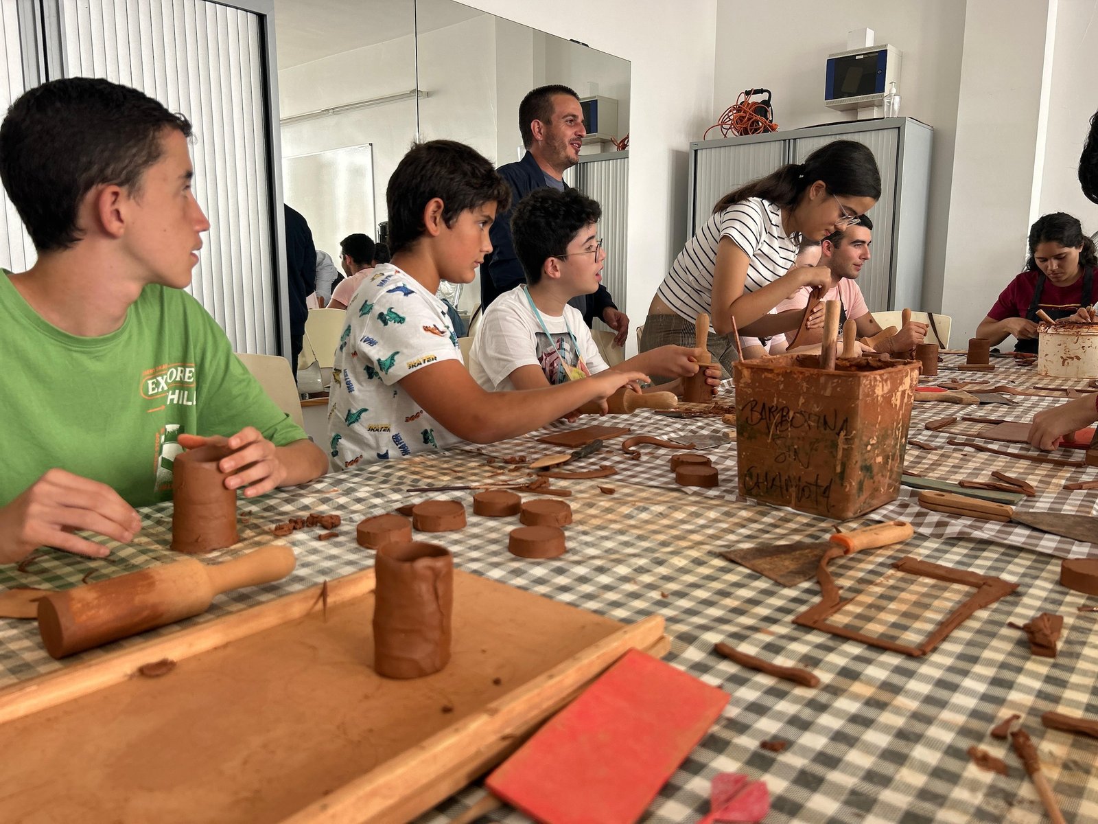 Pasaporte Joven fortalece su agenda juvenil con cine, rutas y caravana lúdica