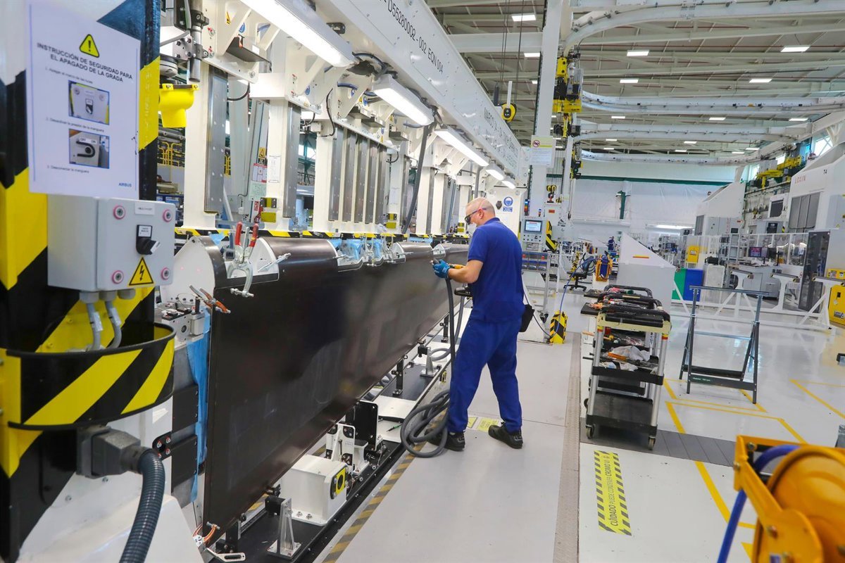Producción industrial en Canarias cae un 3,4% en mayo, por debajo del promedio nacional. – PAL