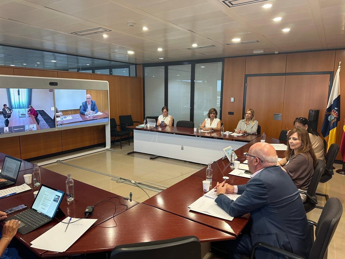 Propuestas para la Medalla al Mérito de la Justicia en Canarias con distintivo de oro en 2024.