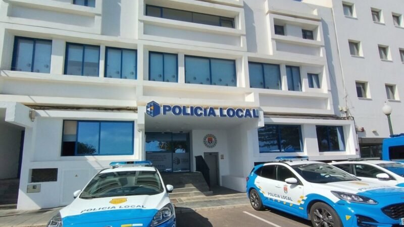 Detenido en Arrecife hombre sin carné y con orden judicial.