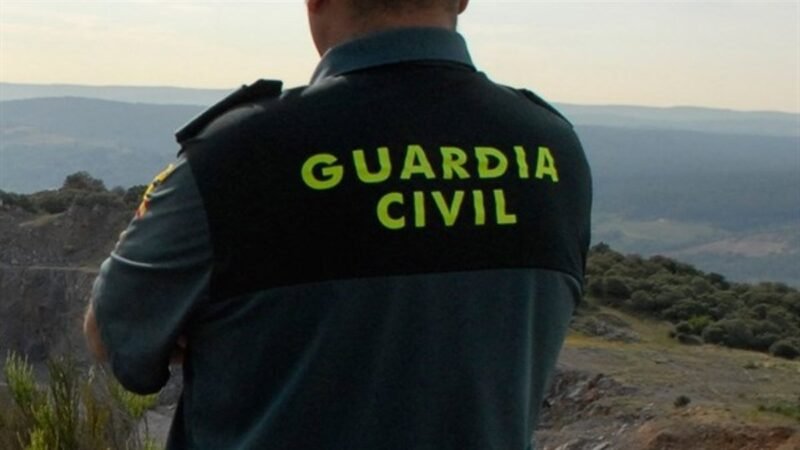 Detenido por hurtos en comercios de La Oliva, Fuerteventura, con 1.080,06 euros sustraídos.