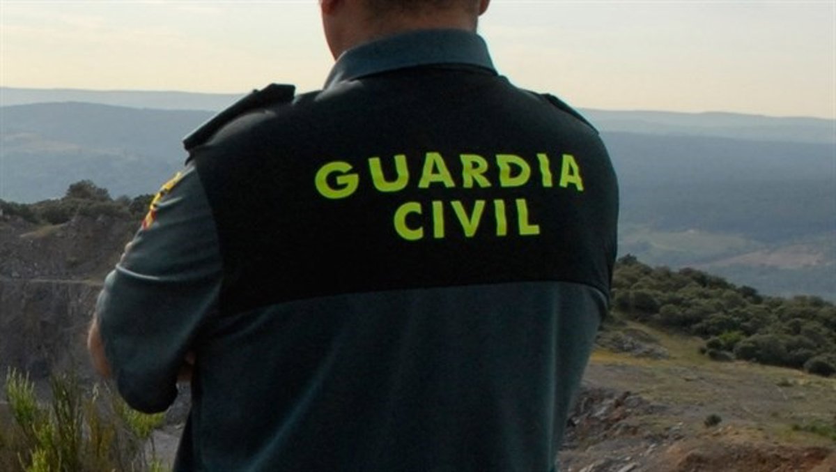 Detenido por hurtos en comercios de La Oliva, Fuerteventura, con 1.080,06 euros sustraídos.