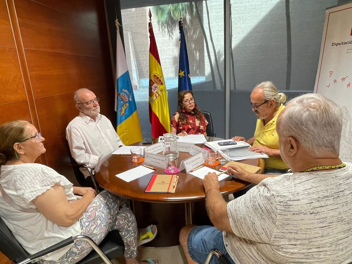 El Colectivo Sin Identidad busca inclusión de niños robados en Ley de Memoria Democrática en Canarias