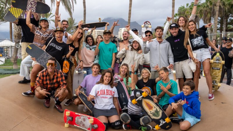 El Oakberry Surfskate Edition brilla en el Spring Surfest Las Américas Pro

El domingo pasado, Las Américas se llenó de skaters disfrutando de la waveramp habilitada en la zona marítima.

El Spring Surfest Las Américas Pro de Tenerife se encuentra en su ecuador, destacando la modalidad de Surf Skate como protagonista principal.

La escuela Guaita Surf Skate y Oakberry Açaí Bowls organizaron una competición que atrajo a skaters de todas las edades, sumándose a la variada lista de actividades que ofrece el festival de surf más importante de la recta final del año.

El paseo de Las Américas, en Arona, ha sido el epicentro de Tenerife durante el mes de noviembre, consolidando su posición como referencia en la isla.

El programa completo con todas las actividades disponibles para los interesados se puede consultar en la página web oficial del evento www.lasamericassurfpro.com y en el Instagram oficial @lasamericasurfpro.

Este evento no sería posible sin el apoyo de los patrocinadores.