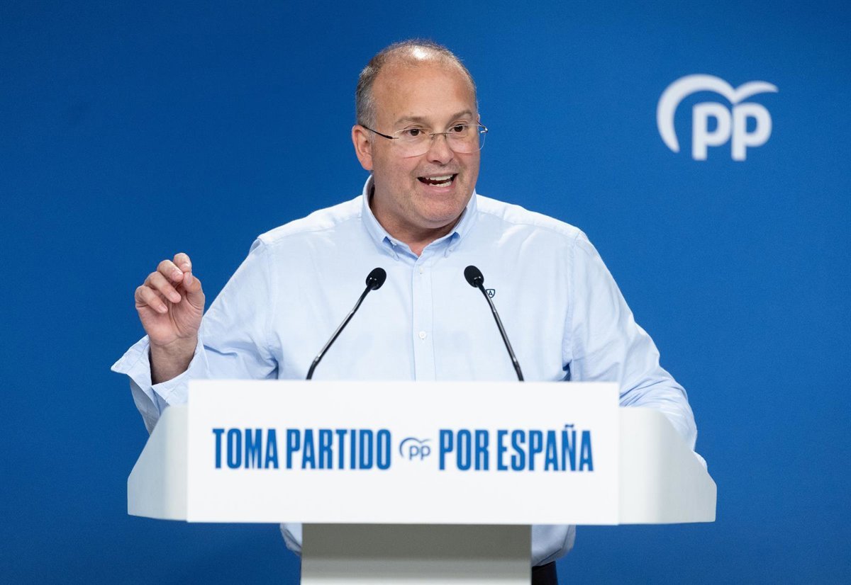El PP critica a Sánchez por dispositivo de seguridad en vacaciones