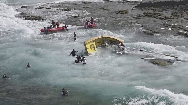 Encalló embarcación Poeta Tomás Morales Clipper en Concurso Memorial Belén María en Las Palmas de Gran Canaria.