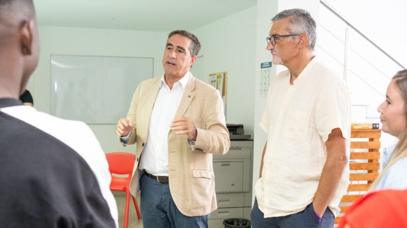 Programa de Formación e Integración Sociolaboral para Menores Migrantes en Canarias.