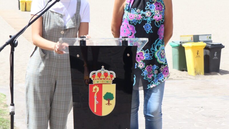 Arona suma una nueva playa con Bandera Azul: Los Cristianos. Calidad, accesibilidad y seguridad en las playas galardonadas. ¡Un orgullo para nuestro municipio!