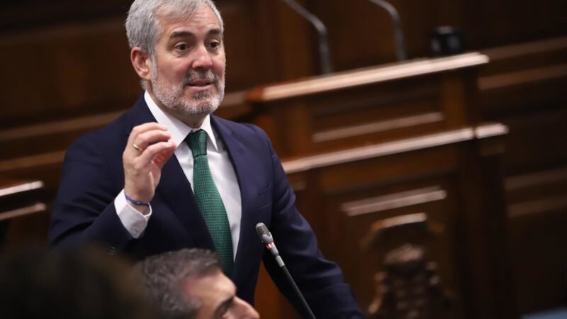 Clavijo defiende medidas para equilibrar desarrollo en Canarias.