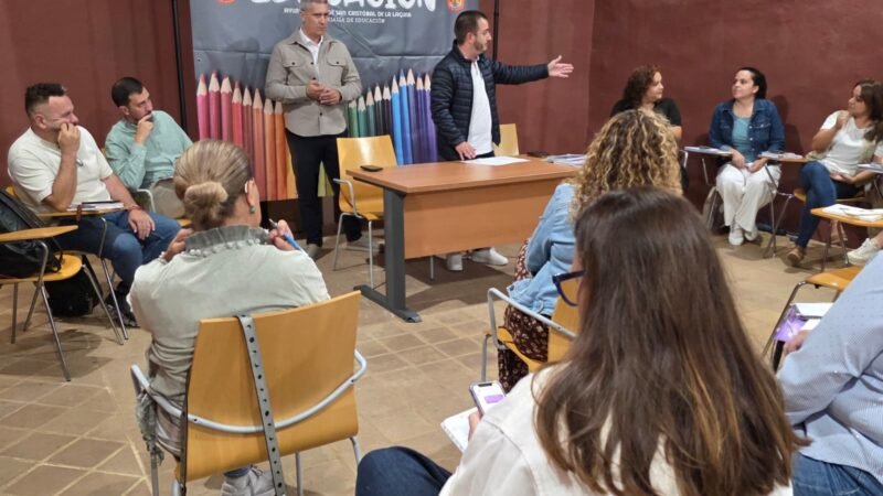 Coordinación con la comunidad educativa en La Laguna
