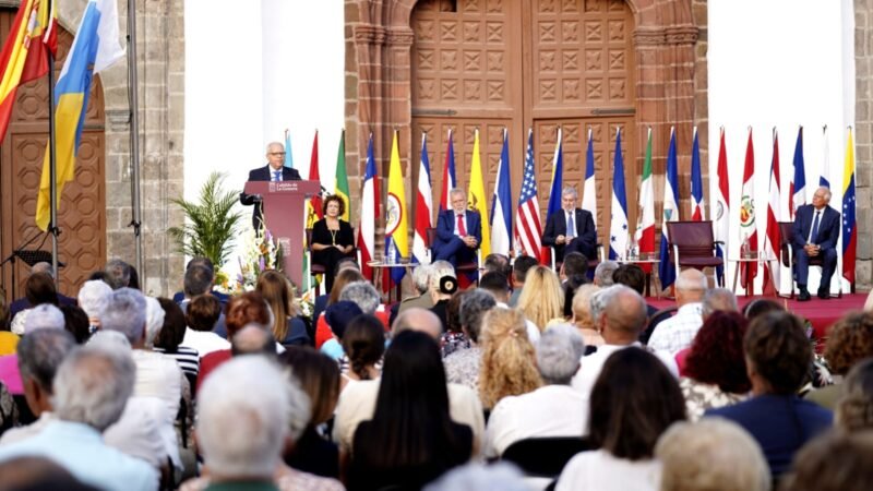 Curbelo apela a sembrar “semillas de paz” y defiende derechos humanos en Jornadas Colombinas