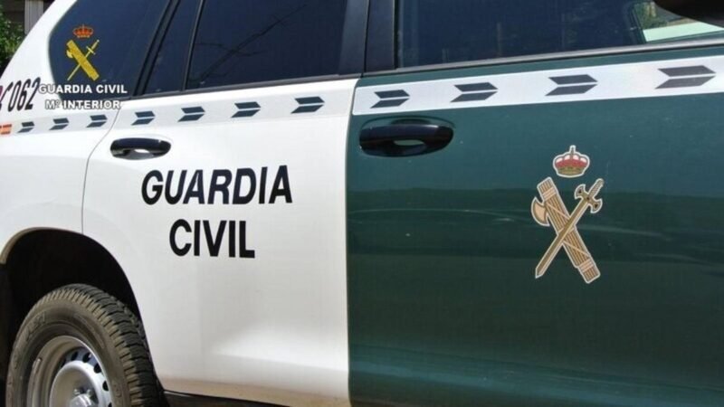 Detenidas dos personas e identificadas otras tres por extorsión en Gran Canaria.