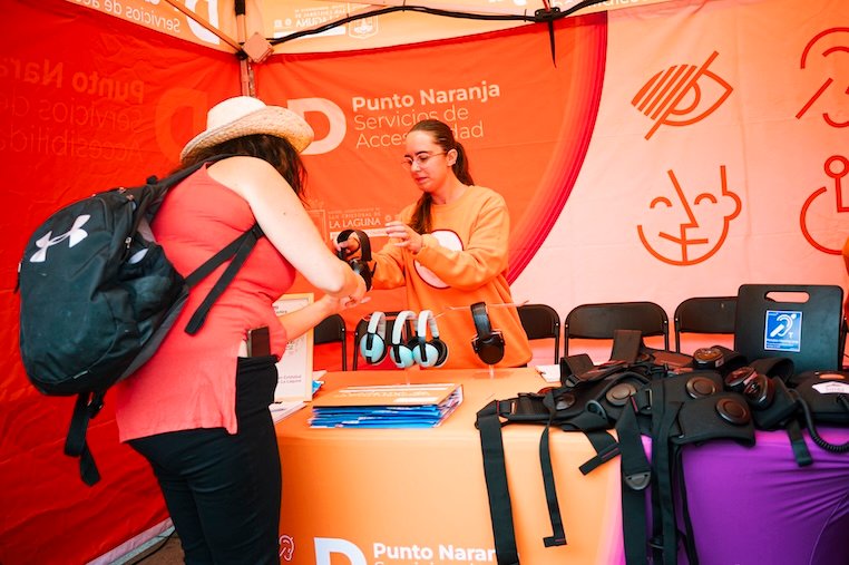 El Ayuntamiento de La Laguna amplía servicios en el Punto Naranja con espacios de baja estimulación.