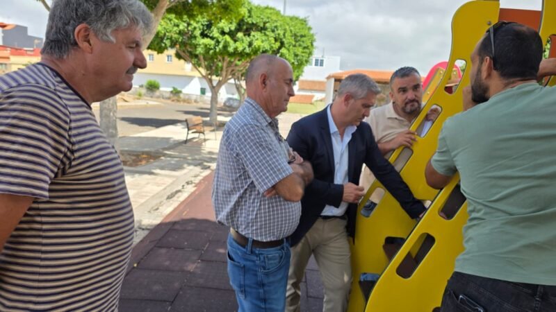 El Ayuntamiento de La Laguna y vecinos de San Bartolomé de Geneto colaboran en nuevo parque infantil