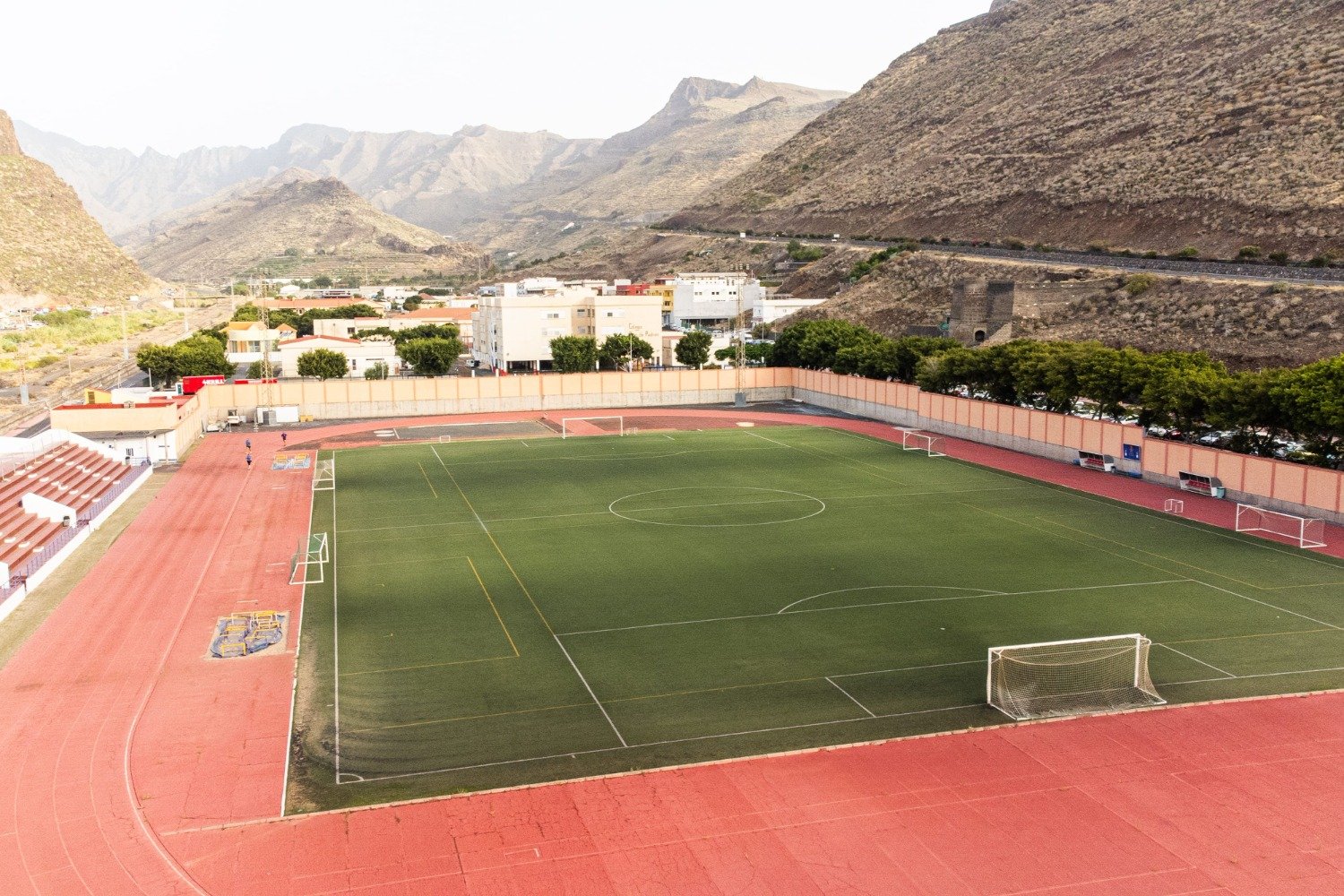 El Cabildo de La Gomera facilita transporte a equipos de fútbol base en 2025/2026