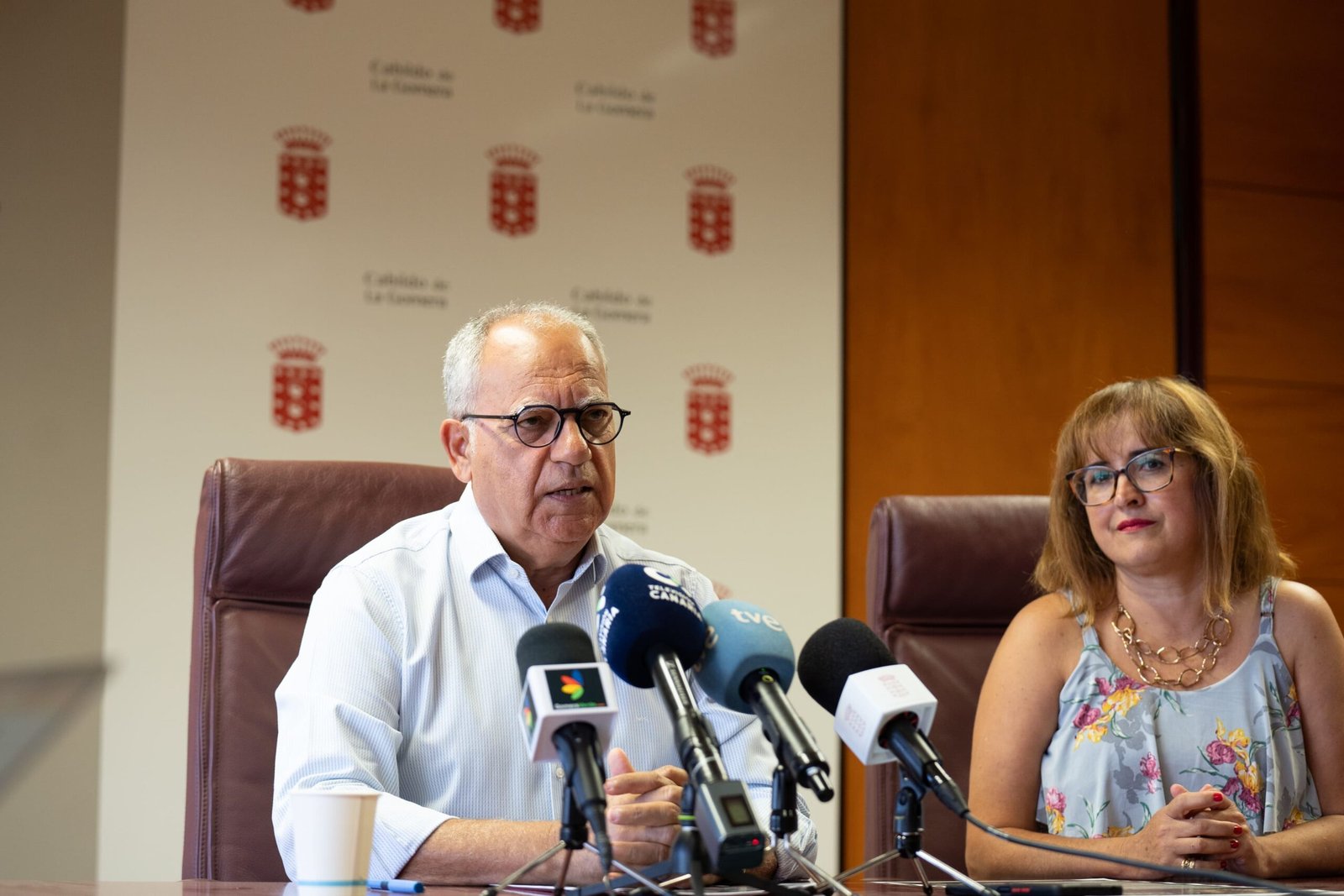 El Cabildo de La Gomera invierte 240 mil euros en libros de texto para alumnos gomeros.