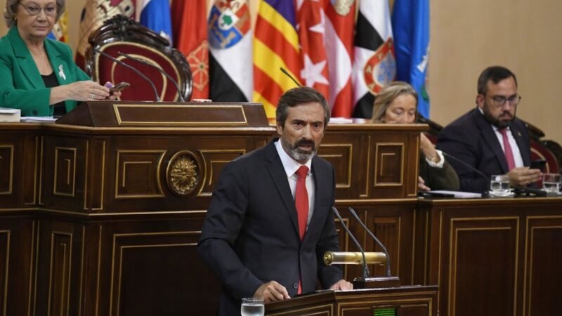 El Senado autoriza al Supremo juzgar a Pedro Sanginés por falso testimonio.