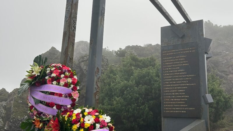Homenaje a las víctimas del incendio de 1984 en La Gomera