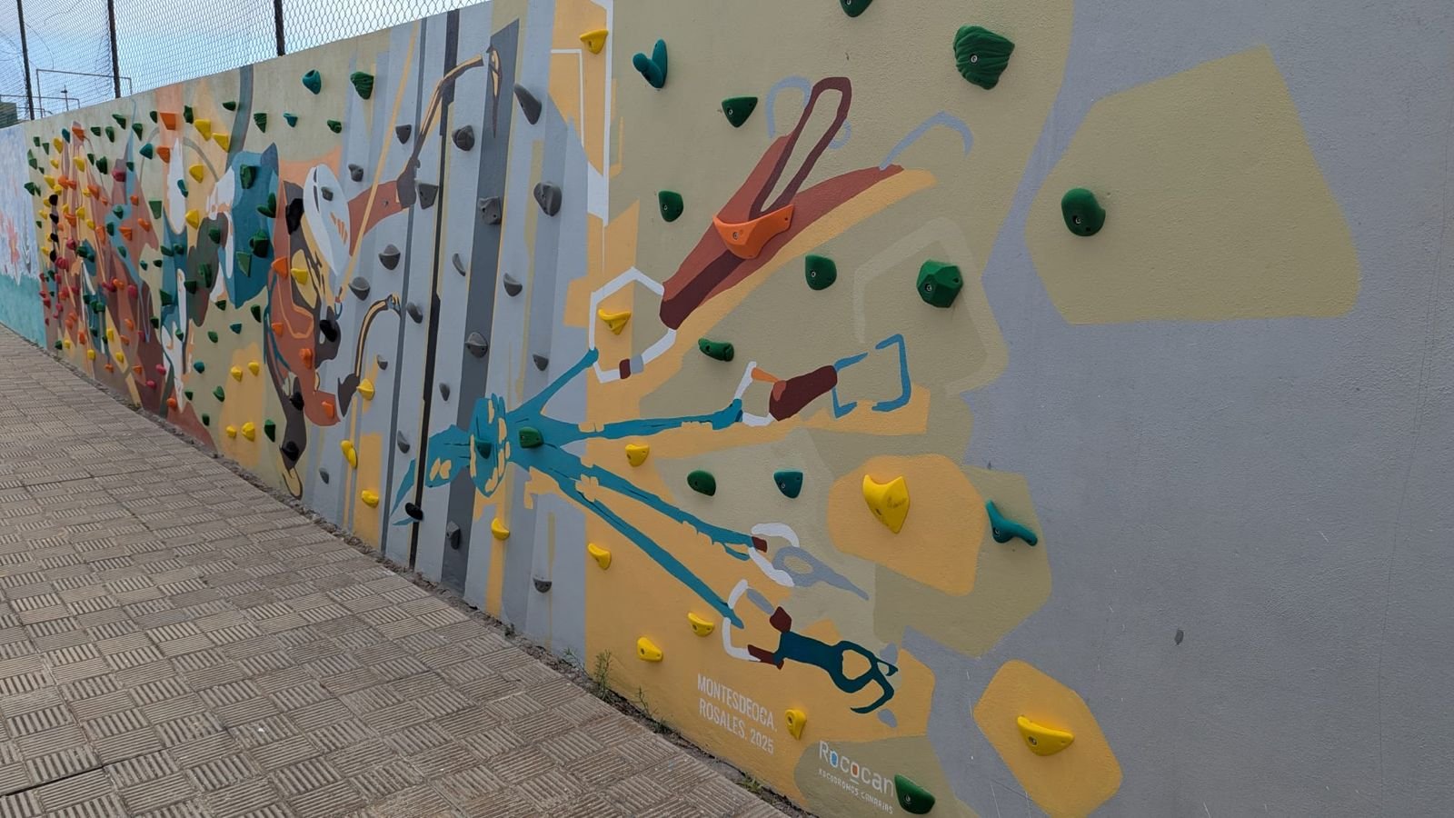 La Laguna impulsa rocódromos escolares para fomentar deporte infantil