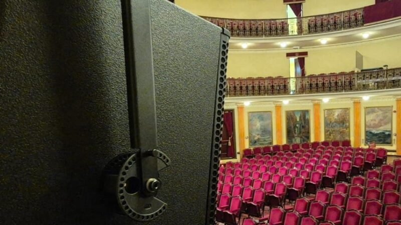 Renovación del sistema de sonido en el Teatro Leal de La Laguna